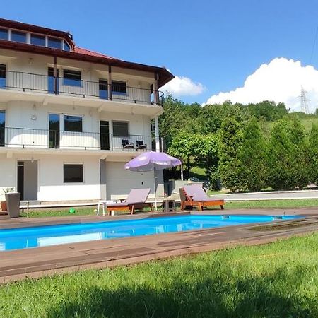 Villa Greenfield ซาราเยโว ภายนอก รูปภาพ